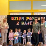 Nagrodzone dzieci w konkursie z grupy I wraz z jury.