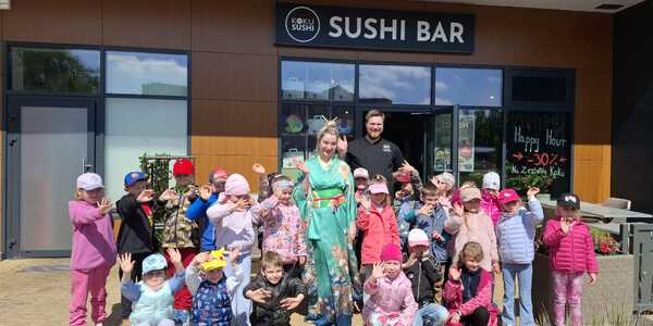 Wyjście do sushi baru